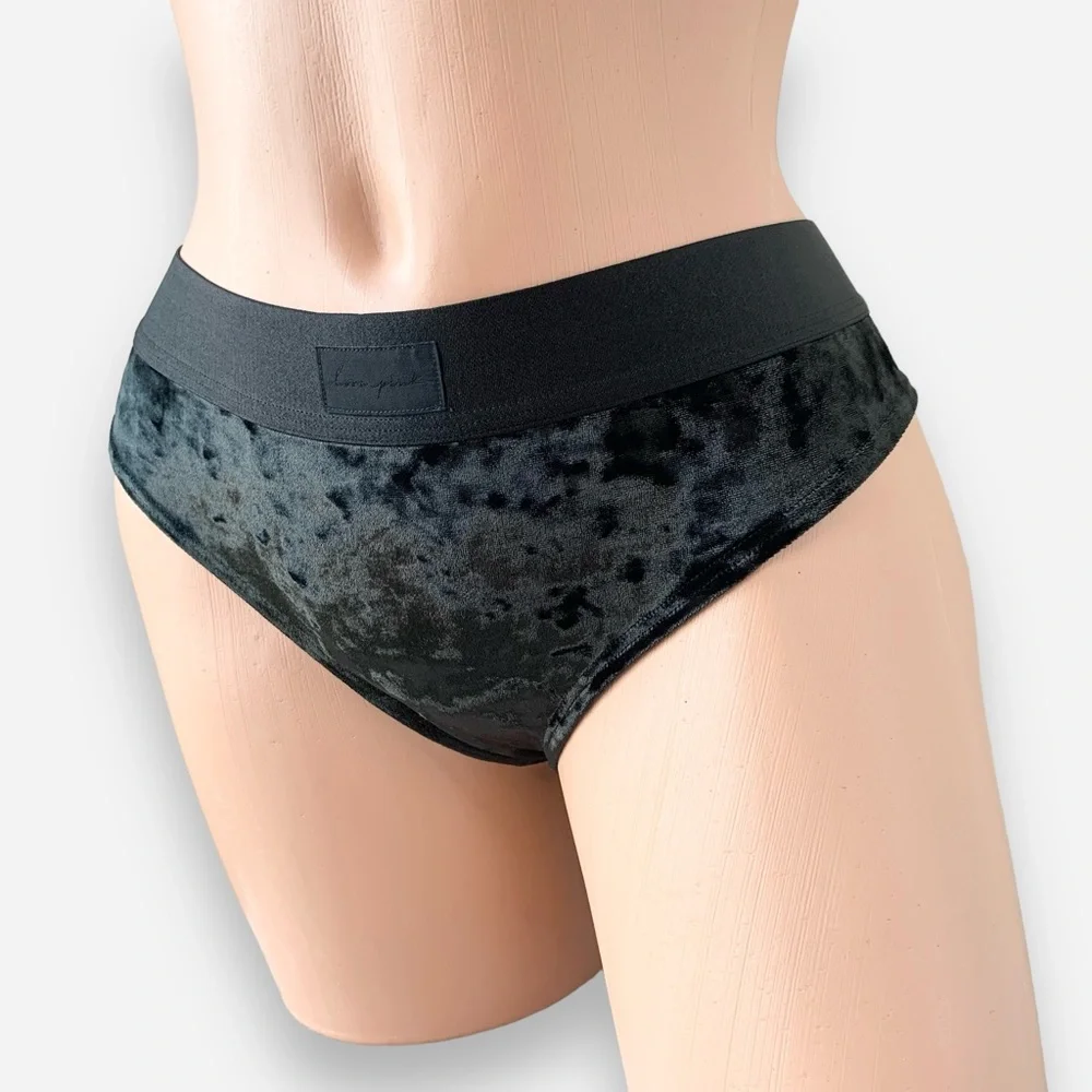 🌸New🌸 Victorias Secret Panties Thong Panty XL